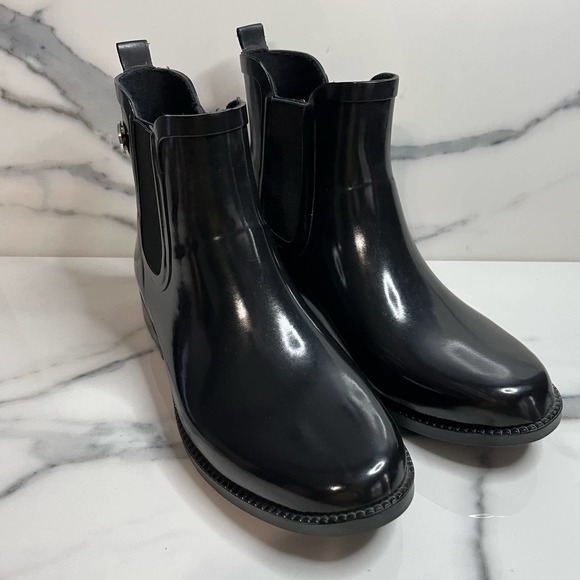 Michael Kors | Black Rubber Chelsea Rain Boots Sz 8 - Picture 3 of 7